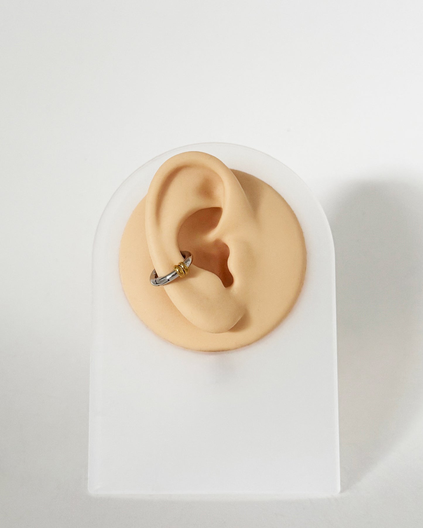 Tess Earcuff