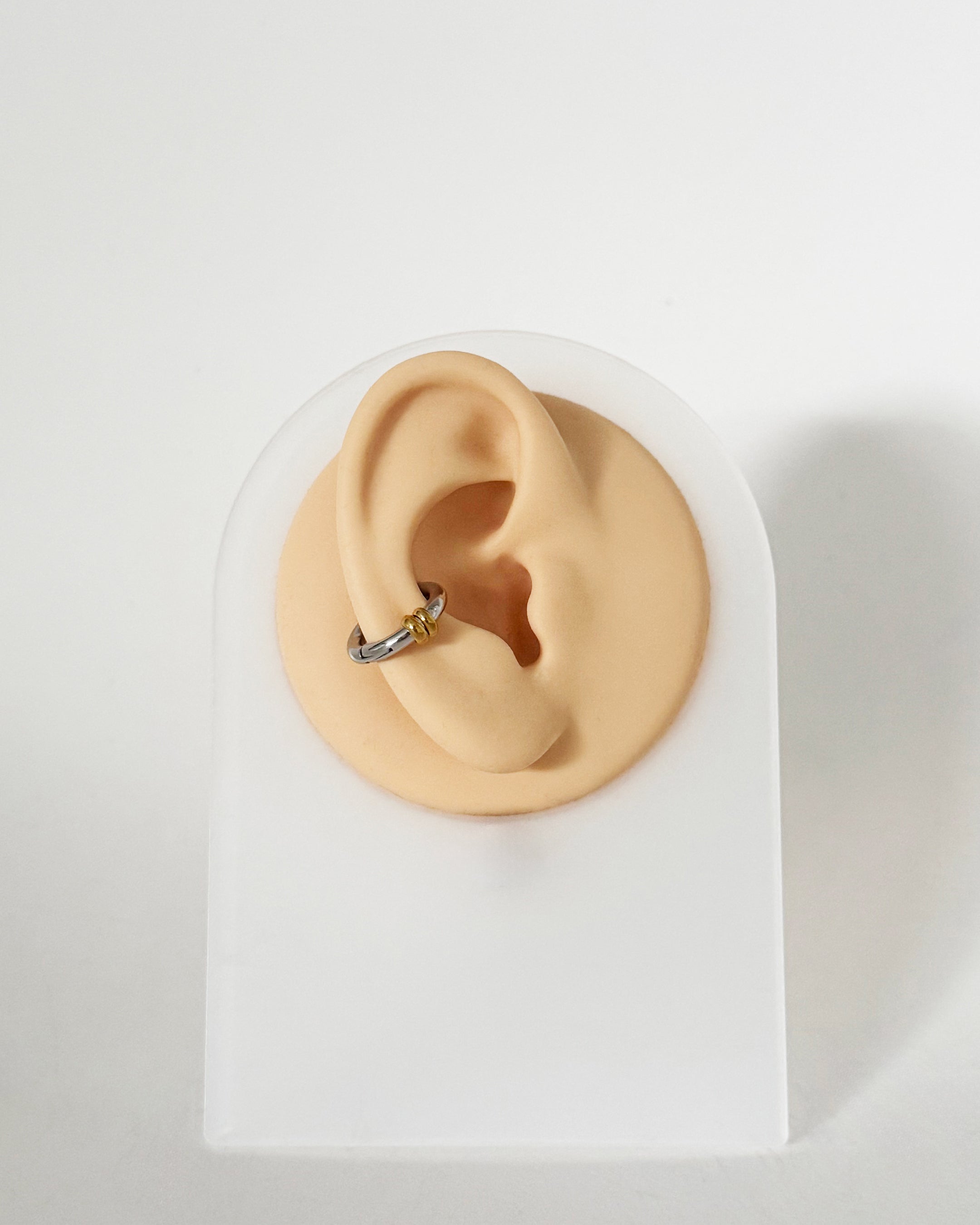 Tess Earcuff